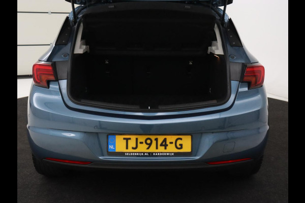 Opel Astra 1.4 Turbo Innovation | 150pk | Automaat | Camera | Carplay | Navigatie | Climate control | Parkeerhulp | Cruise control | Bluetooth