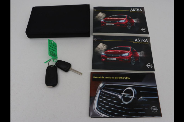 Opel Astra 1.4 Turbo Innovation | 150pk | Automaat | Camera | Carplay | Navigatie | Climate control | Parkeerhulp | Cruise control | Bluetooth