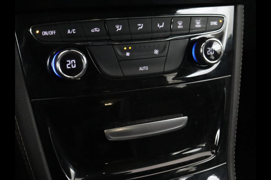 Opel Astra 1.4 Turbo Innovation | 150pk | Automaat | Camera | Carplay | Navigatie | Climate control | Parkeerhulp | Cruise control | Bluetooth