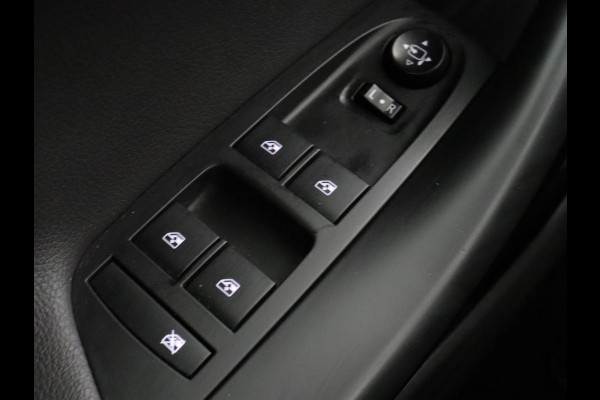 Opel Astra 1.4 Turbo Innovation | 150pk | Automaat | Camera | Carplay | Navigatie | Climate control | Parkeerhulp | Cruise control | Bluetooth