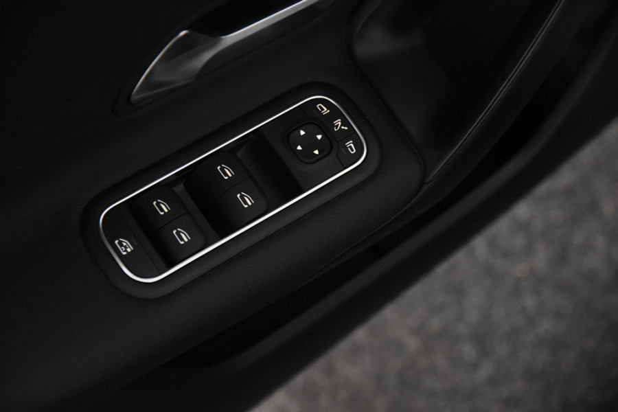 Mercedes-Benz A-Klasse 180 *1ste Eigenaar*Stoelverwarming*Camera*