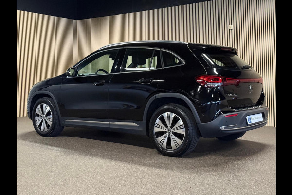 Mercedes-Benz EQA 250 PROGRESSIVE 67 kWh BTW SOH 92%-CAMERA-SFEERVERLICHTING-STOELVERWARMING-1E EIGENAAR