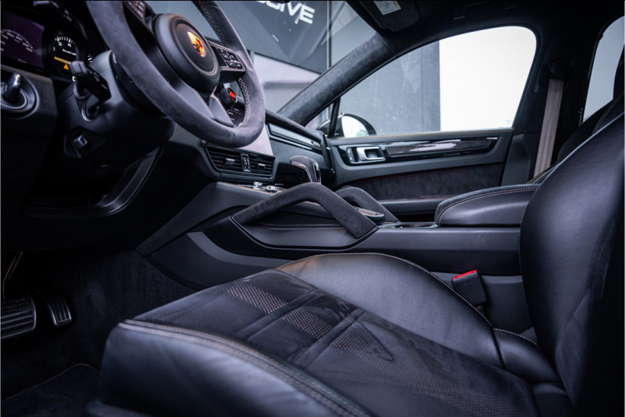 Porsche Cayenne Coupé 4.0 Turbo GT - Mahogany Metallic | Sport Chrono + | Alcantara | Bose | Memory