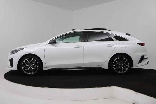 Kia ProCeed 1.5 T-GDI GT-PlusLine (PANORAMADAK, ACHTERUITRIJCAMERA, ELEKTR STOELEN, STOEL/STUUR VERWARMING)