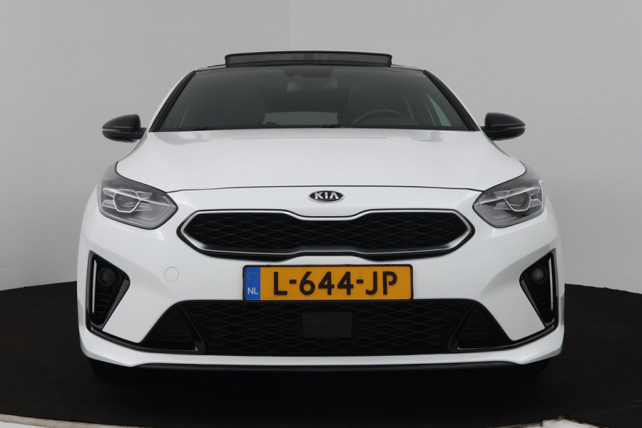 Kia ProCeed 1.5 T-GDI GT-PlusLine (PANORAMADAK, ACHTERUITRIJCAMERA, ELEKTR STOELEN, STOEL/STUUR VERWARMING)