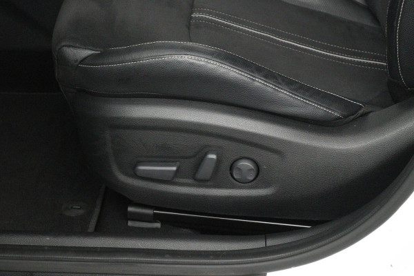 Kia ProCeed 1.5 T-GDI GT-PlusLine (PANORAMADAK, ACHTERUITRIJCAMERA, ELEKTR STOELEN, STOEL/STUUR VERWARMING)