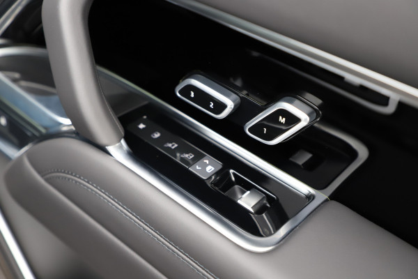 Land Rover Range Rover 3.0 P550e Autobiography | 550PK | Achterasbesturing | Massage | Head-up | Luchtvering | Keyless-go | Meridian signature | Sfeerv