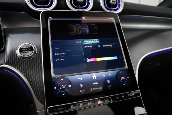 Mercedes-Benz GLC 300e AMG 4-Matic | 313PK | Pano | Keyless-go | Sfeerverlichting | Stuurwielverw. | Digital-light | Trekhaak | Distronic | 2024.