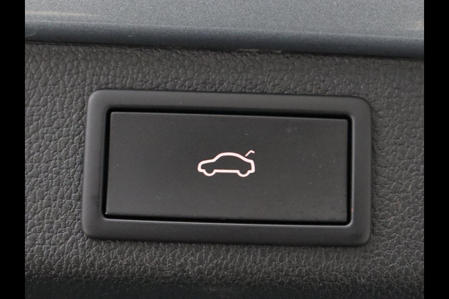 Škoda Superb 1.4 TSI iV Sportline | Trekhaak | 360 Camera | Achterbankverwarming | Adaptive cruise | Alcantara | Matrix LED | Carplay | Keyless | Sportstoelen | Memory | Navigatie | Stuurverwarming | PHEV | Plug In