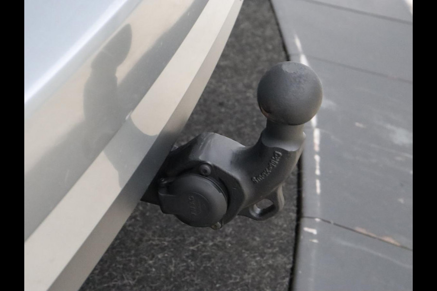 Škoda Superb 1.4 TSI iV Sportline | Trekhaak | 360 Camera | Achterbankverwarming | Adaptive cruise | Alcantara | Matrix LED | Carplay | Keyless | Sportstoelen | Memory | Navigatie | Stuurverwarming | PHEV | Plug In