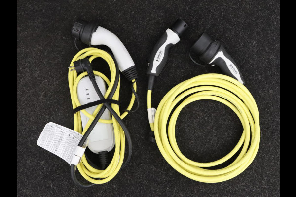 Škoda Superb 1.4 TSI iV Sportline | Trekhaak | 360 Camera | Achterbankverwarming | Adaptive cruise | Alcantara | Matrix LED | Carplay | Keyless | Sportstoelen | Memory | Navigatie | Stuurverwarming | PHEV | Plug In