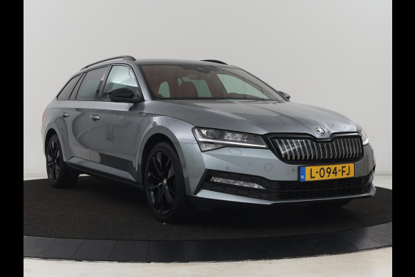 Škoda Superb 1.4 TSI iV Sportline | Trekhaak | 360 Camera | Achterbankverwarming | Adaptive cruise | Alcantara | Matrix LED | Carplay | Keyless | Sportstoelen | Memory | Navigatie | Stuurverwarming | PHEV | Plug In