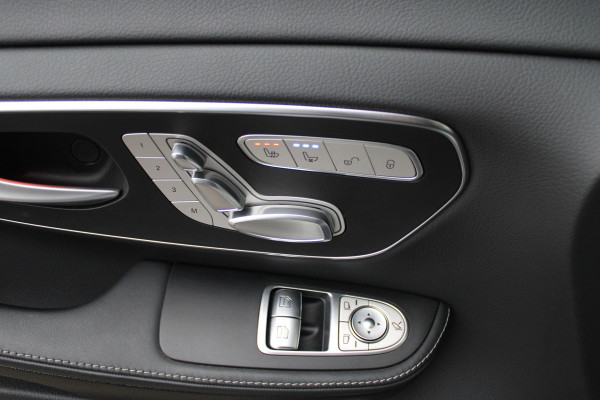 Mercedes-Benz V-Klasse 300d / XXL / 4-matic / DC / AMG / Burmester / Elec Stoelen / Vol Opties / NIEUWSTAAT