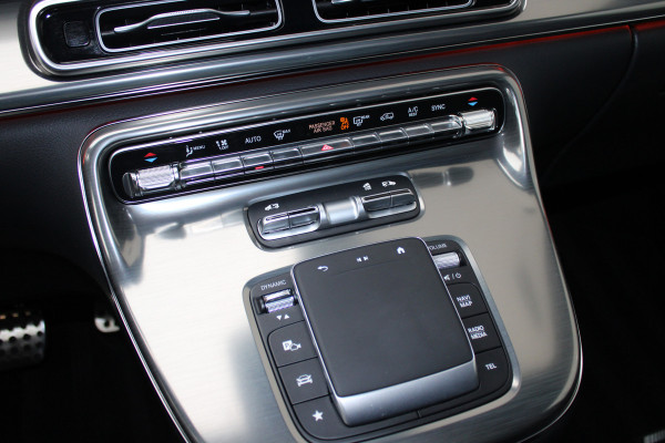 Mercedes-Benz V-Klasse 300d / XXL / 4-matic / DC / AMG / Burmester / Elec Stoelen / Vol Opties / NIEUWSTAAT