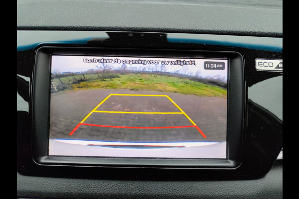 Kia e-Niro Executive 64kWh SOH 100% Leer Elek.Stoel+Memory Warmtepomp Pdc Navi Ecc Camera Apple Carplay Android Auto Stoelverwarming+Koeling Stuurverwarming Lmv Privacy Glas DAB Vess Lane Assist Blind Spot 1e Eigenaar Origineel Nederlandse Auto Zeer compleet!