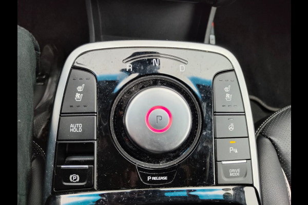 Kia e-Niro Executive 64kWh SOH 100% Leer Elek.Stoel+Memory Warmtepomp Pdc Navi Ecc Camera Apple Carplay Android Auto Stoelverwarming+Koeling Stuurverwarming Lmv Privacy Glas DAB Vess Lane Assist Blind Spot 1e Eigenaar Origineel Nederlandse Auto Zeer compleet!