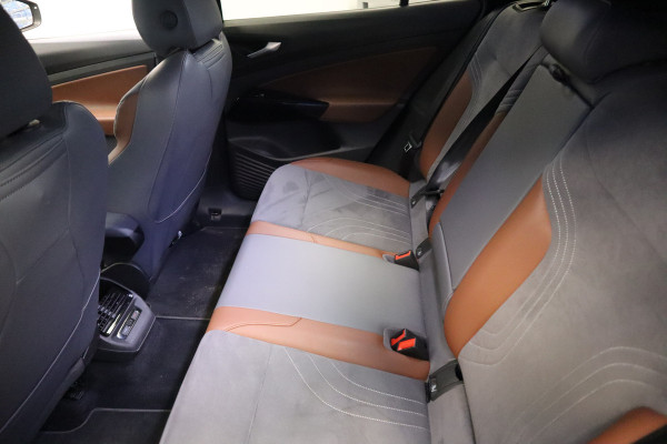 Volkswagen ID.4 First Max 77 kWh ACC PDC 360 Camera  Head-Up 21''LM 24 maanden garantie mogelijk (*vraag naar de voorwaarden)