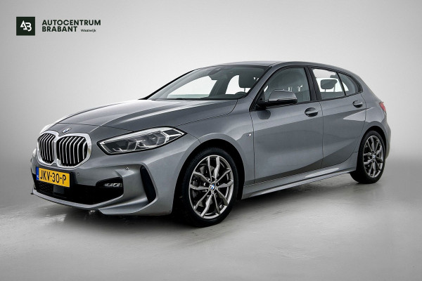 BMW 1-serie 120i M-SPORT Business Edition Plus(Dealer OnderH, Carplay, Stoel& Stuur Verwarming, Head-up, SfeerV, PDC V+A, Etc)