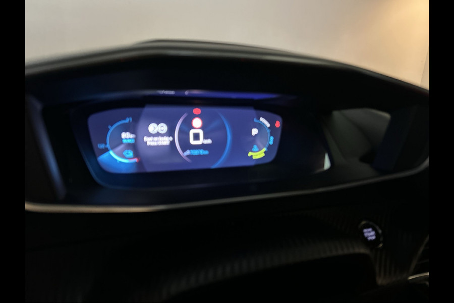 Peugeot e-2008 EV Allure 50 kWh Panoramadak | Cruise Control | 18 "Inch LM Velgen