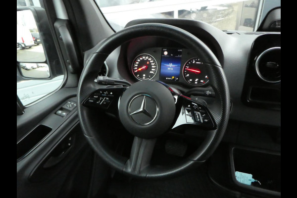 Mercedes-Benz Sprinter 317cdi 170pk L2H2 Airco, camera, Navi, Mbux 10, LED, Xenon, 3-Zits.