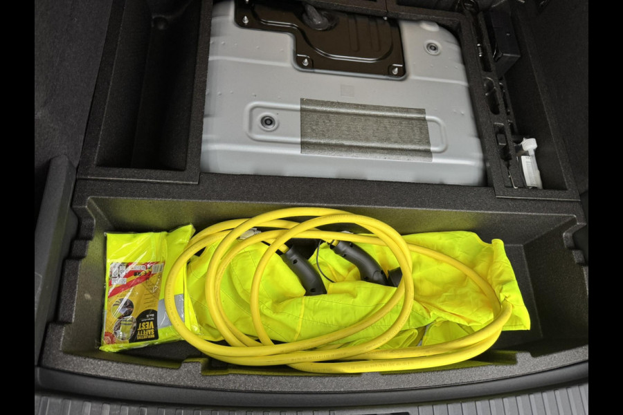 Škoda Kodiaq 1.5 TSI PHEV Business Edition Full LED Adaptive cruis Climate Stoel-Stuurverwarming Apple / Android Navi Camera