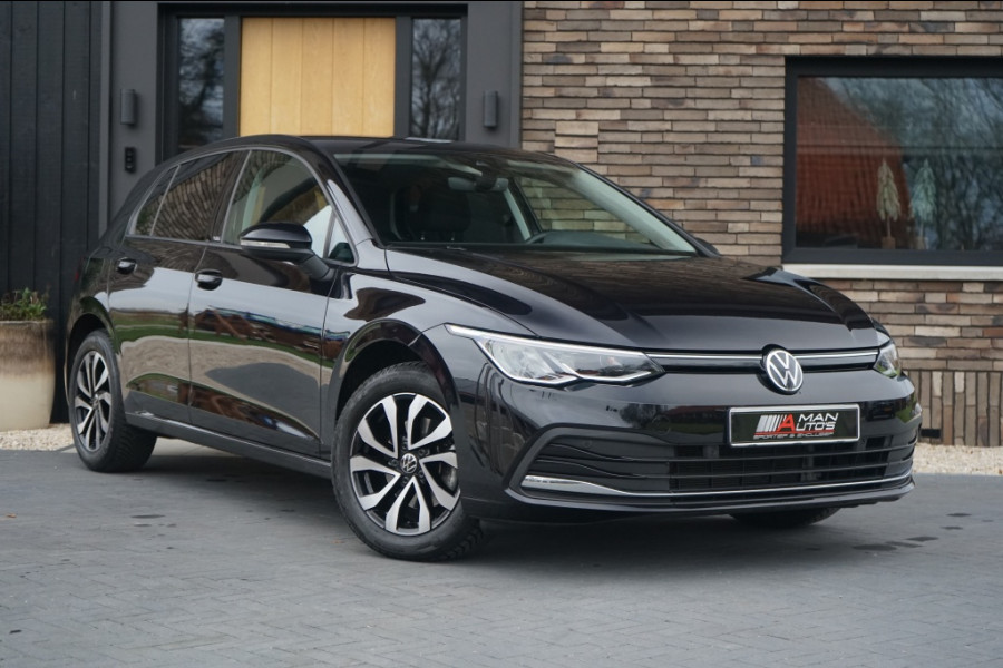 Volkswagen Golf VIII 1.0 TSI Active