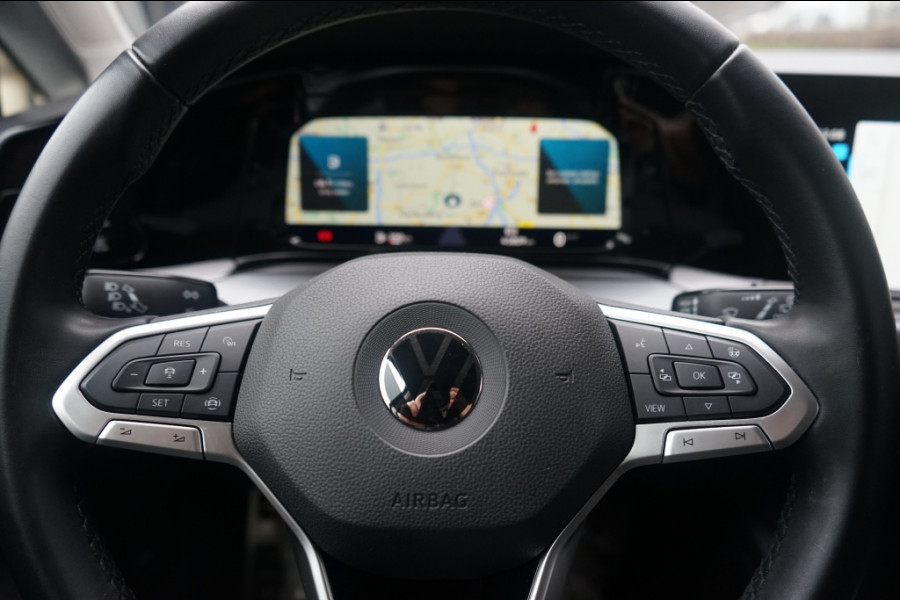 Volkswagen Golf VIII 1.0 TSI Active