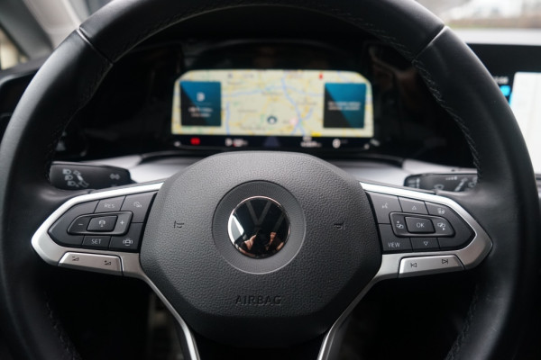 Volkswagen Golf VIII 1.0 TSI Active