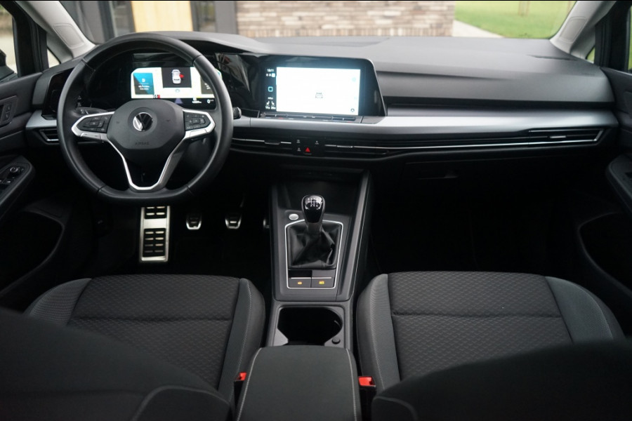 Volkswagen Golf VIII 1.0 TSI Active