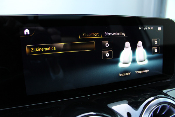Mercedes-Benz B-Klasse 200 Business Solution AMG | Panoramadak | Trekhaak | Camera | Stoelverwarming | CarPlay
