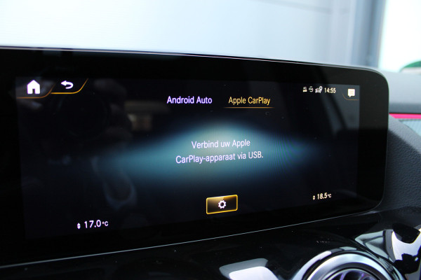 Mercedes-Benz B-Klasse 200 Business Solution AMG | Panoramadak | Trekhaak | Camera | Stoelverwarming | CarPlay