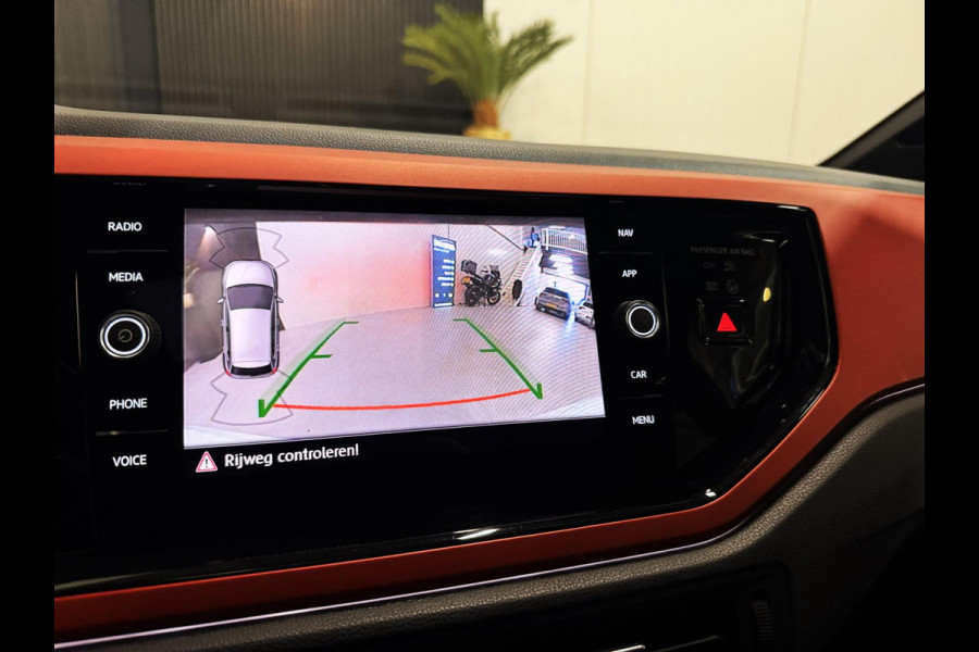 Volkswagen Polo 2.0 TSI GTI|PANO|KEYLESS|SFEER|BOMVOL