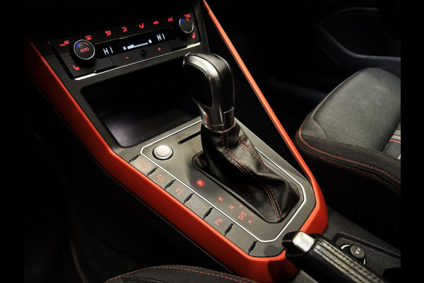 Volkswagen Polo 2.0 TSI GTI|PANO|KEYLESS|SFEER|BOMVOL