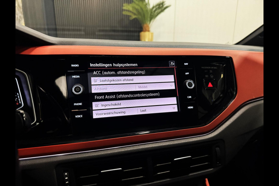 Volkswagen Polo 2.0 TSI GTI|PANO|KEYLESS|SFEER|BOMVOL