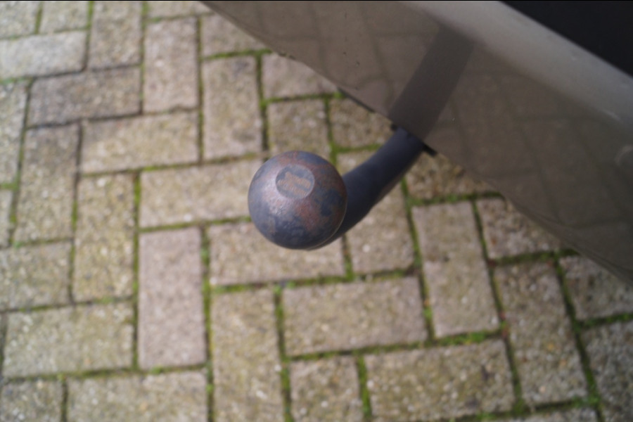 Toyota RAV4 2.0 VVT-iE 176pk Business Plus -LEER-NAVI-