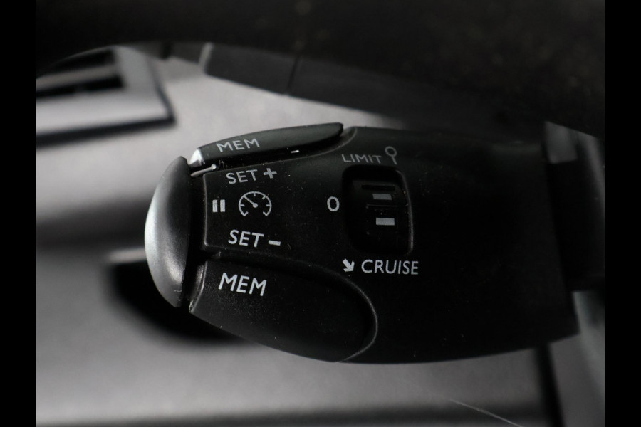 Toyota ProAce Long Worker 2.0 D-4D Live (ex. BTW) | Apple Carplay & AndroidAUTO | Trekhaak | Cruise Control |