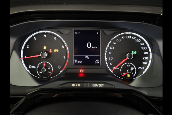 Volkswagen Polo 1.0 TSI R-Line Edition 95 pk Automaat (DSG) | Navigatie via App | Trekhaak | Parkeersensoren | Adaptieve cruise control |