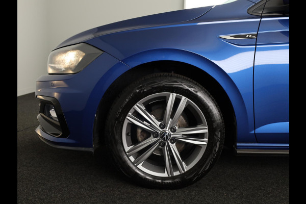 Volkswagen Polo 1.0 TSI R-Line Edition 95 pk Automaat (DSG) | Navigatie via App | Trekhaak | Parkeersensoren | Adaptieve cruise control |