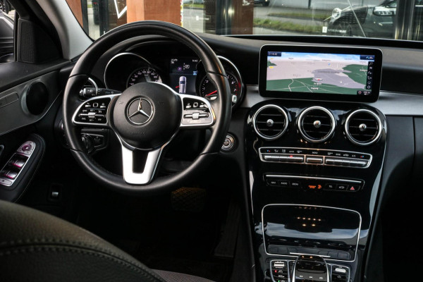 Mercedes-Benz C-Klasse Estate 180 - CARPLAY - NAVI - CAMERA - DEALER ONDERHOUDEN - STOELVERWARMING - SFEERVERLICHTING - DAB+ C180