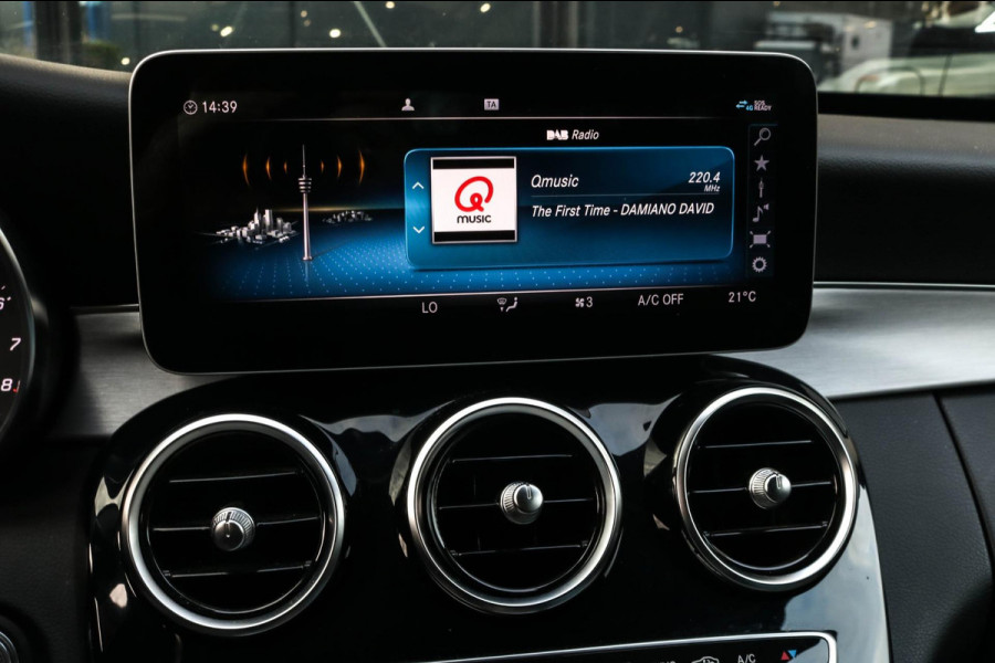 Mercedes-Benz C-Klasse Estate 180 - CARPLAY - NAVI - CAMERA - DEALER ONDERHOUDEN - STOELVERWARMING - SFEERVERLICHTING - DAB+ C180
