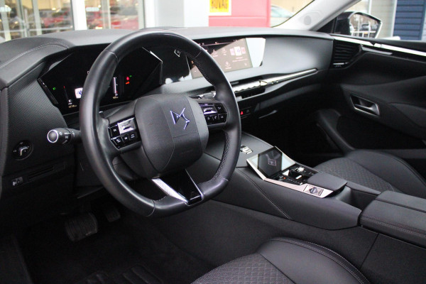 DS DS 4 1.2 130PK AUTOMAAT TROCADERO | HEAD UP DISPLAY | DODEHOEK DETECTIE | NAVIGATIE | DRAADLOZE APPLE CARPLAY/ANDROID AUTO | LED KOPLAMPEN | ACHTERUITRIJ CAMERA | 19" LICHTMETALEN VELGEN BLACK | ADAPTIVE CRUISE CONTROL | KEYLESS ENTRY/START |