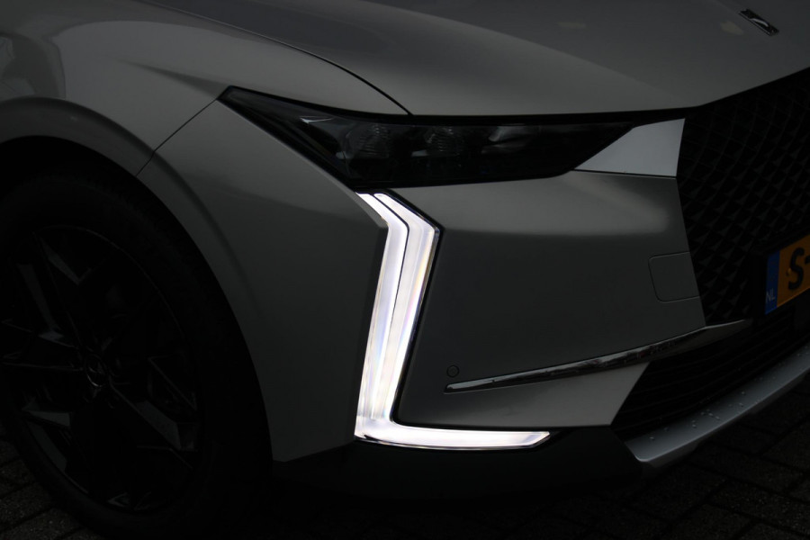 DS DS 4 1.2 130PK AUTOMAAT TROCADERO | HEAD UP DISPLAY | DODEHOEK DETECTIE | NAVIGATIE | DRAADLOZE APPLE CARPLAY/ANDROID AUTO | LED KOPLAMPEN | ACHTERUITRIJ CAMERA | 19" LICHTMETALEN VELGEN BLACK | ADAPTIVE CRUISE CONTROL | KEYLESS ENTRY/START |