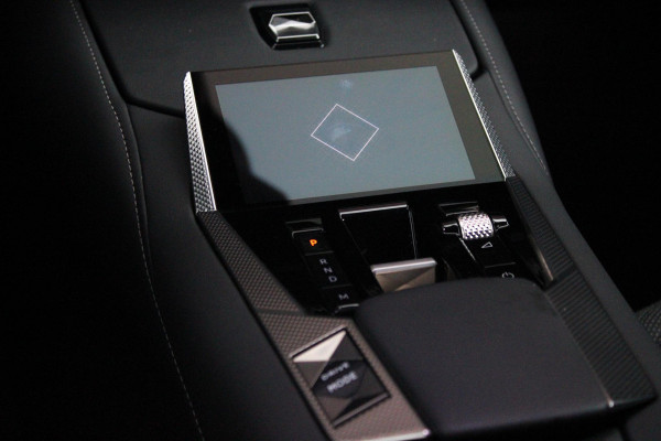 DS DS 4 1.2 130PK AUTOMAAT TROCADERO | HEAD UP DISPLAY | DODEHOEK DETECTIE | NAVIGATIE | DRAADLOZE APPLE CARPLAY/ANDROID AUTO | LED KOPLAMPEN | ACHTERUITRIJ CAMERA | 19" LICHTMETALEN VELGEN BLACK | ADAPTIVE CRUISE CONTROL | KEYLESS ENTRY/START |