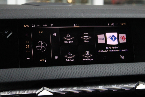 DS DS 4 1.2 130PK AUTOMAAT TROCADERO | HEAD UP DISPLAY | DODEHOEK DETECTIE | NAVIGATIE | DRAADLOZE APPLE CARPLAY/ANDROID AUTO | LED KOPLAMPEN | ACHTERUITRIJ CAMERA | 19" LICHTMETALEN VELGEN BLACK | ADAPTIVE CRUISE CONTROL | KEYLESS ENTRY/START |