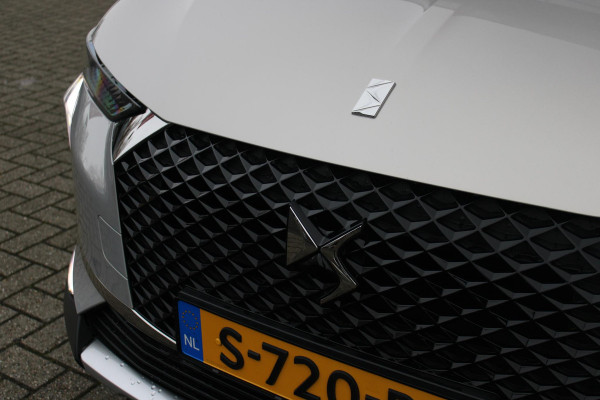 DS DS 4 1.2 130PK AUTOMAAT TROCADERO | HEAD UP DISPLAY | DODEHOEK DETECTIE | NAVIGATIE | DRAADLOZE APPLE CARPLAY/ANDROID AUTO | LED KOPLAMPEN | ACHTERUITRIJ CAMERA | 19" LICHTMETALEN VELGEN BLACK | ADAPTIVE CRUISE CONTROL | KEYLESS ENTRY/START |