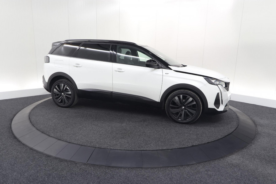 Peugeot 5008 PureTech 130 EAT8 GT Black Pack | Trekhaak | Panoramadak | 360 Camera | FOCAL® | Adaptieve Cruise Control