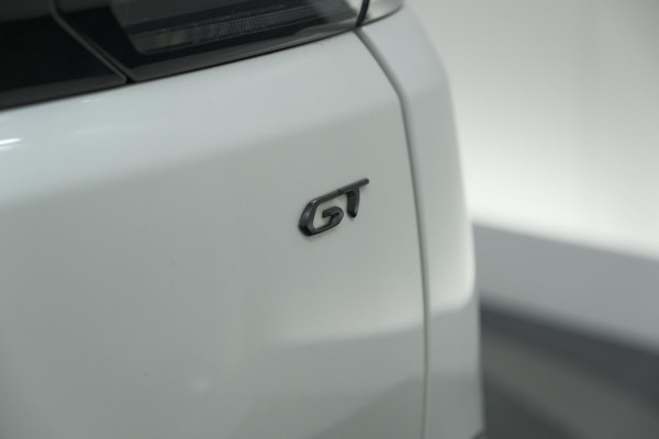 Peugeot 5008 PureTech 130 EAT8 GT Black Pack | Trekhaak | Panoramadak | 360 Camera | FOCAL® | Adaptieve Cruise Control