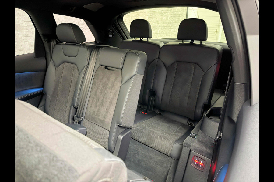 Audi Q7 50 TDI 7-Persoons S-Line | 360 Camera | Trekhaak | ACC | Panorama | B&O Sound | Head-Up | Soft-Close | Matrix-LED | 4-Zone Clima | Stoelverwarming V+A | Keyless-Entry | Standkachel | Luchtvering | Tour-Pakket | Memory | Sfeerverlichting | Stuurverwarming | Autom. Parkeren | Carplay |