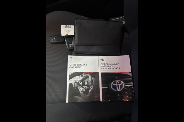 Toyota Corolla Touring Sports 1.8 Hybrid Business Clima | Cruise | Camera | Trekhaak