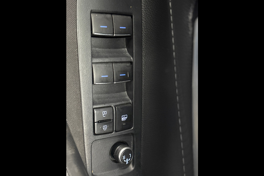 Toyota Corolla Touring Sports 1.8 Hybrid Business Clima | Cruise | Camera | Trekhaak